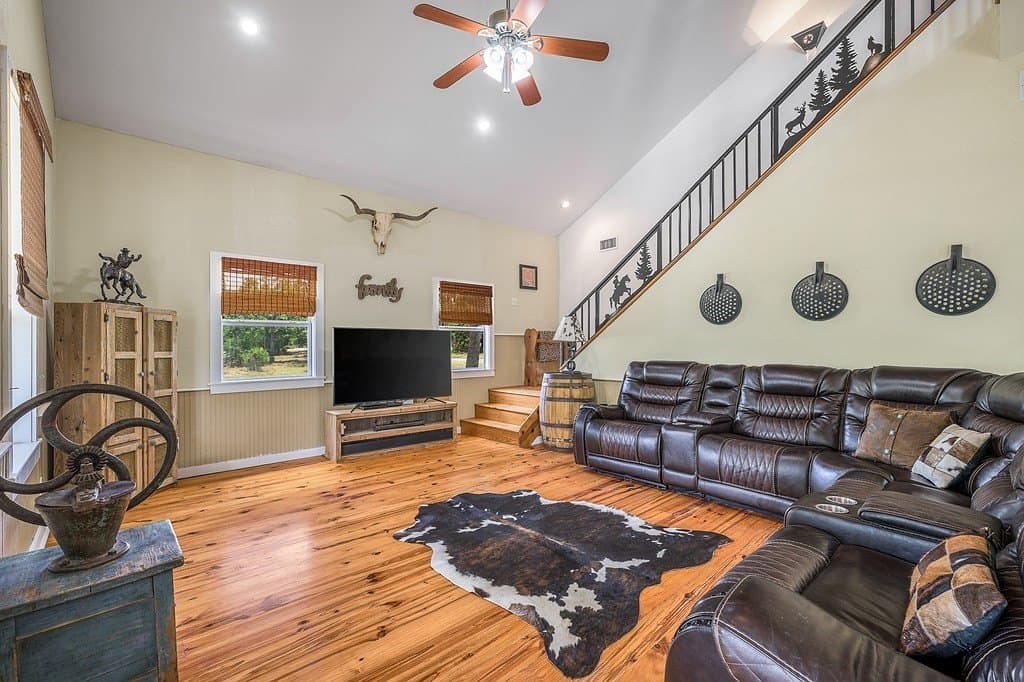 10 acres in Fayette County gallery image 3