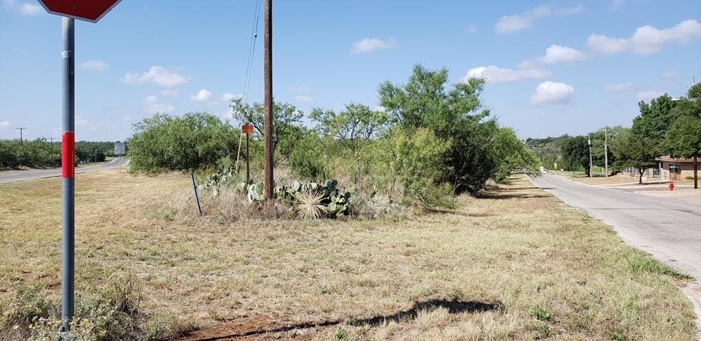 6.7 acres in Nolan County gallery image 4