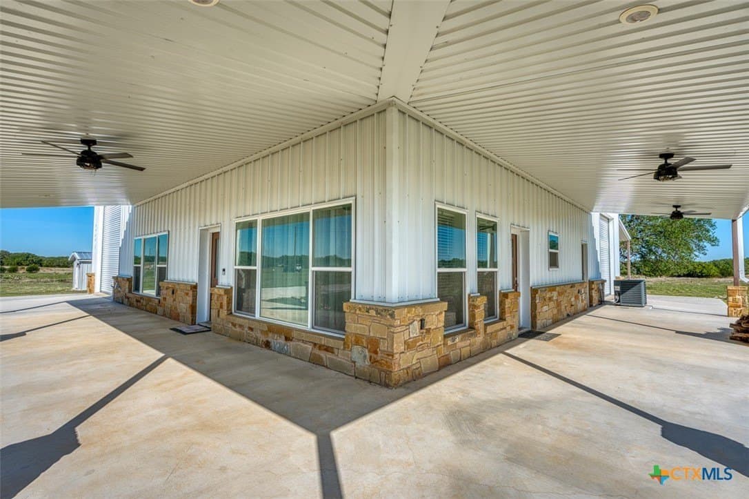 11 acres in Burnet County gallery image 3