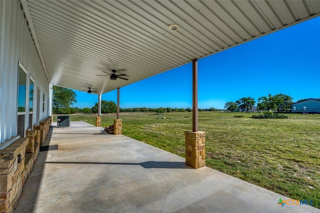 11 acres in Burnet County gallery image 4