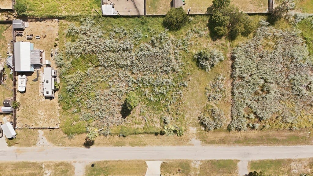 0.6 acres in Aransas County - photo 14