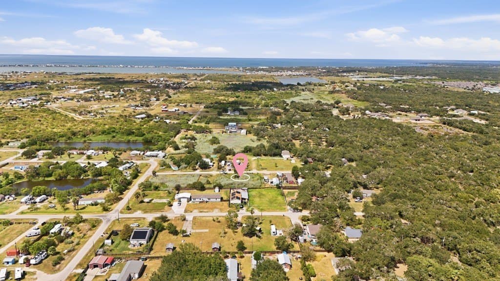 0.6 acres in Aransas County - photo 3