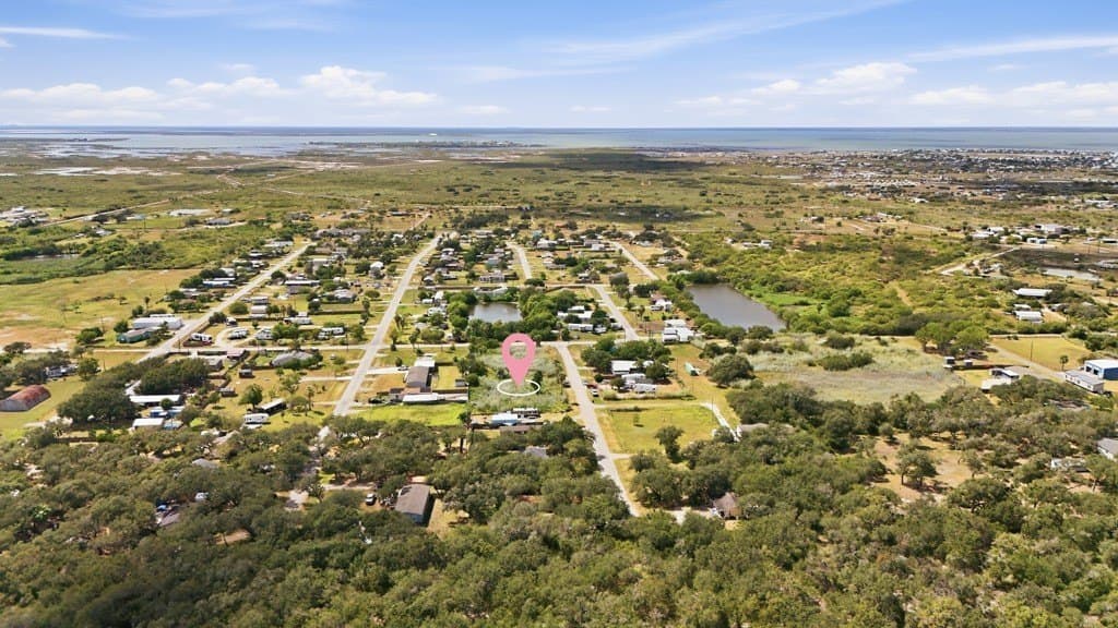 0.6 acres in Aransas County - photo 4