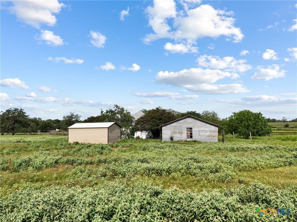 35.92 acres in Lavaca County gallery image 2