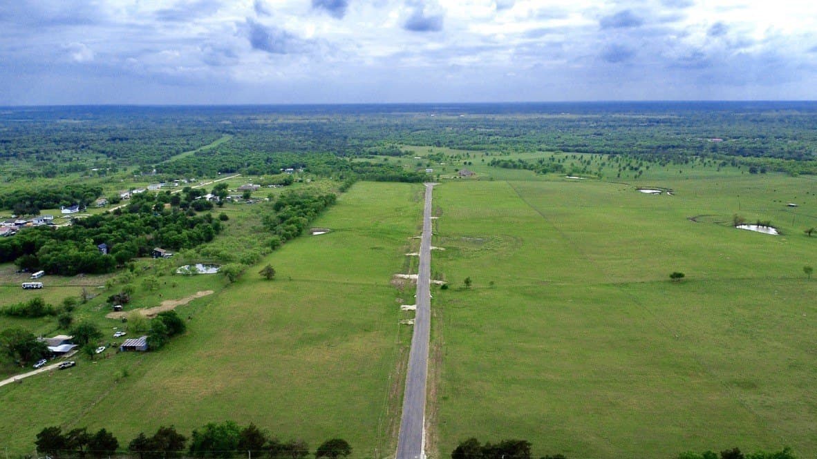 1.1 acres in Navarro County featured view