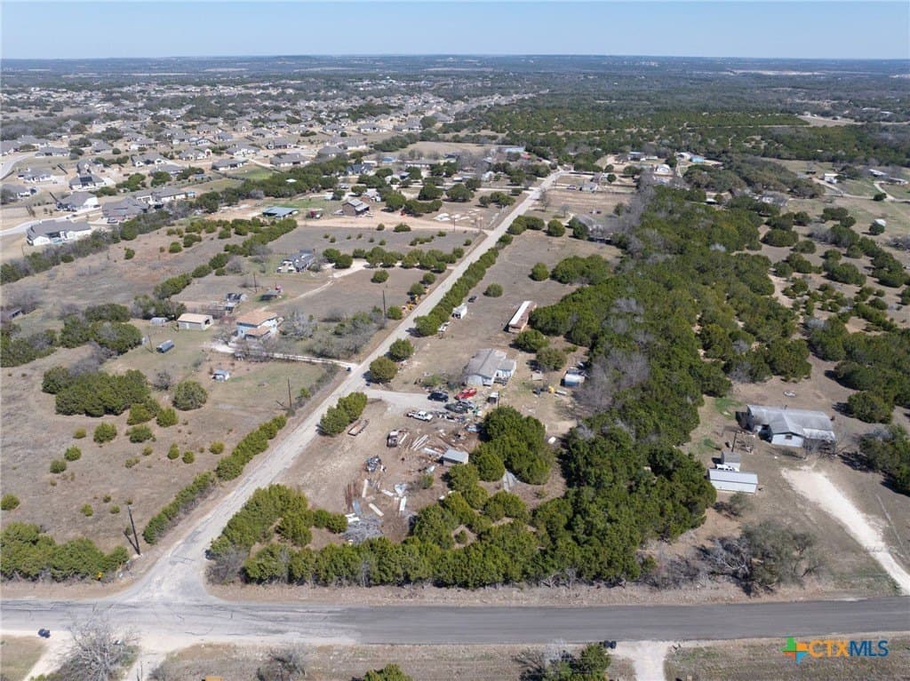 3 acres in Williamson County gallery image 4