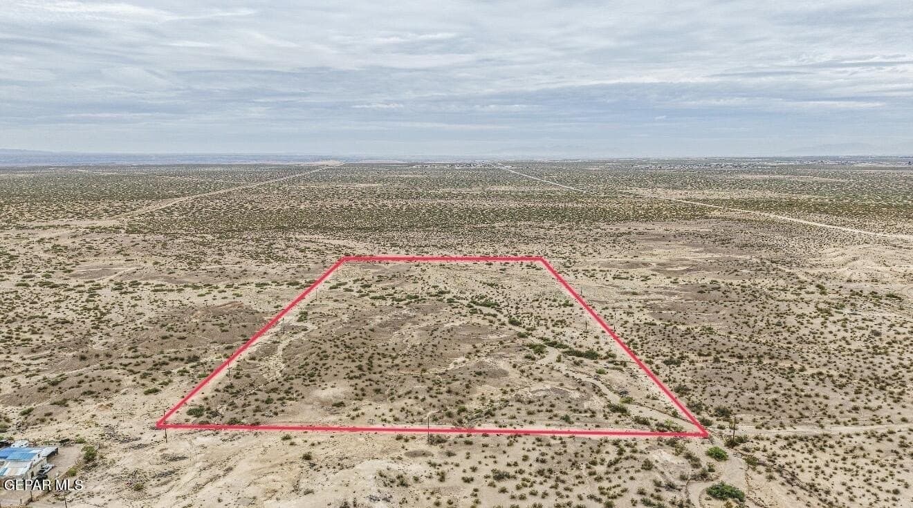 16.93 acres in El Paso County featured view
