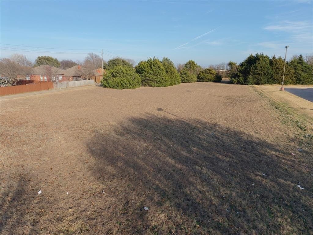 2.81 acres in Dallas County gallery image 3