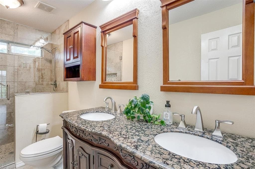 11.89 acres in Ellis County featured view