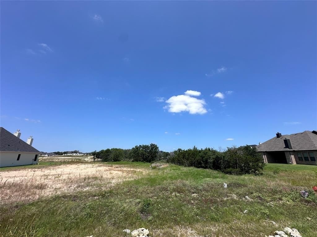 1 acres in Tarrant County gallery image 2