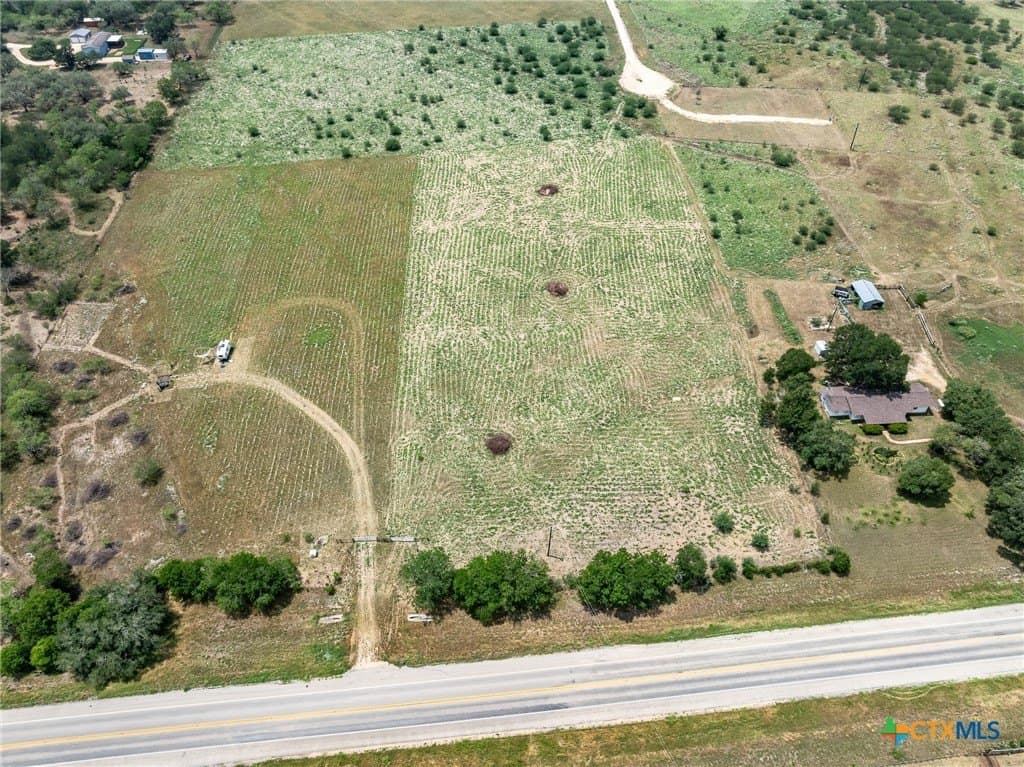 4 acres in Gonzales County - photo 13