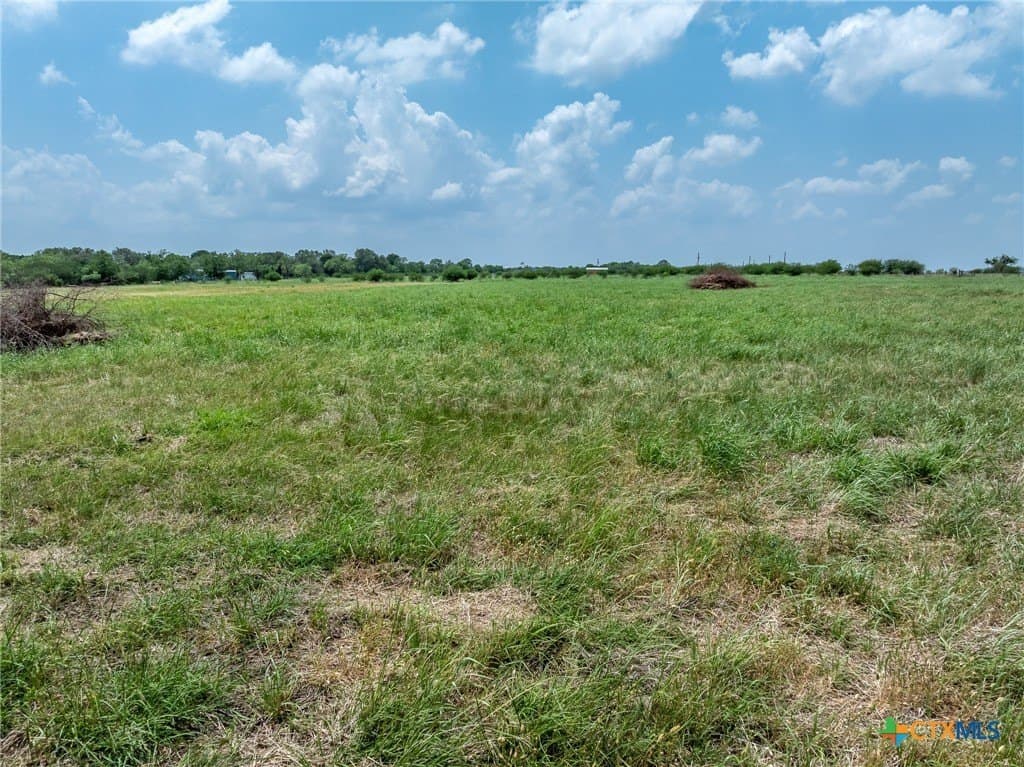 4 acres in Gonzales County featured view