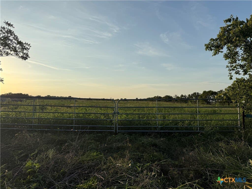 2 acres in Falls County - photo 3