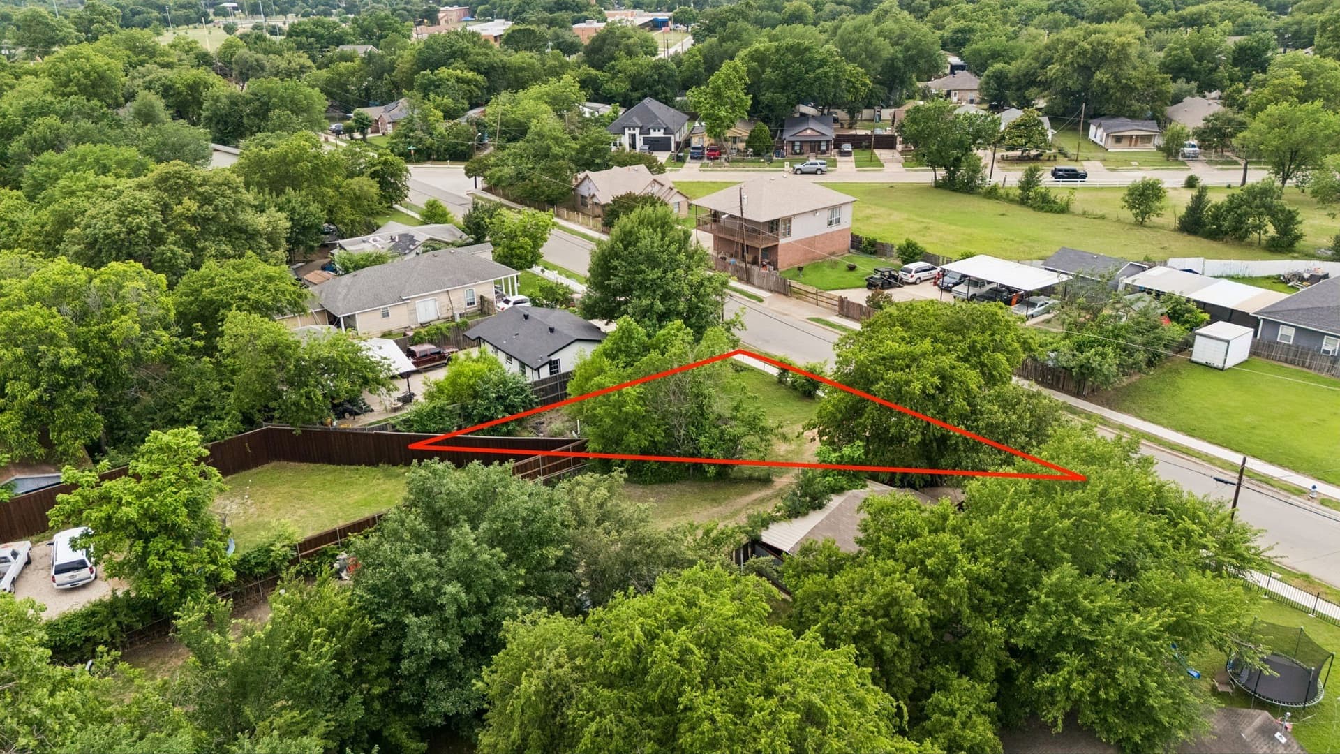 0.1 acres in Dallas County - photo 5
