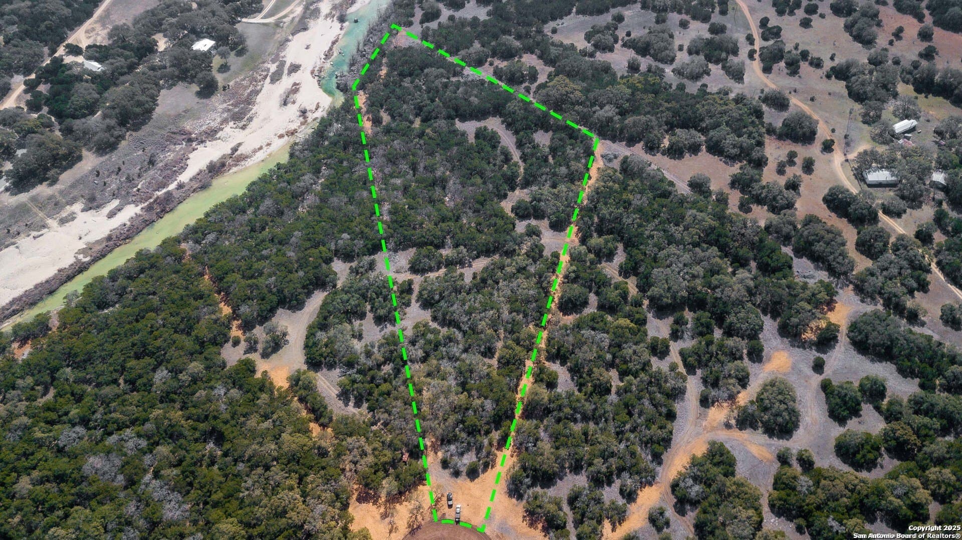 7.73 acres in Bandera County - photo 9