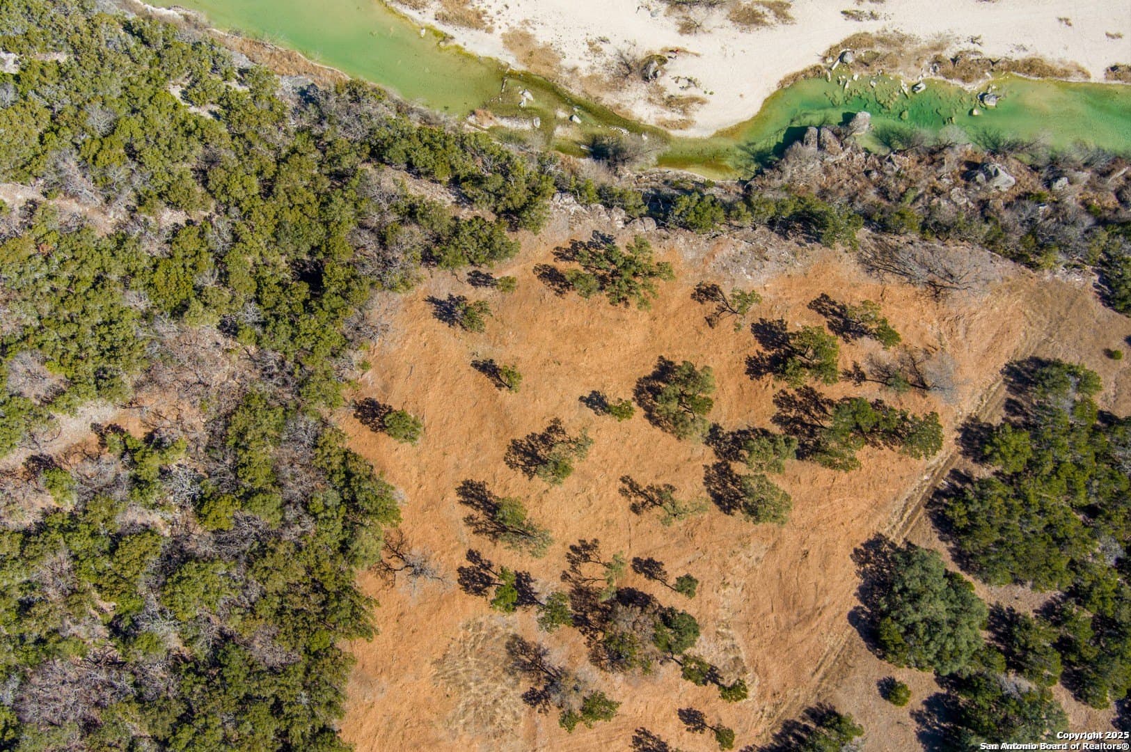 7.73 acres in Bandera County gallery image 3