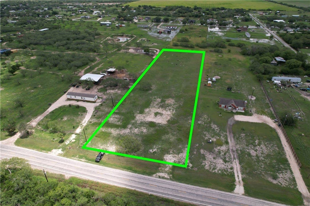 2.36 acres in Jim Wells County gallery image 3