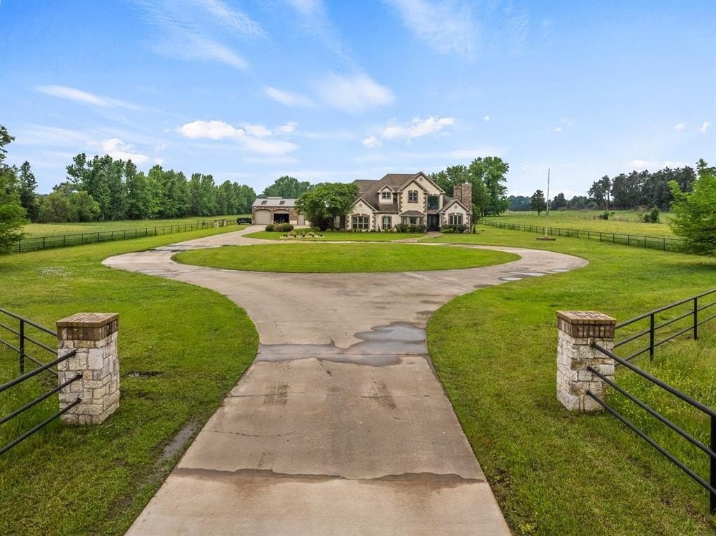 24.98 acres in Camp County