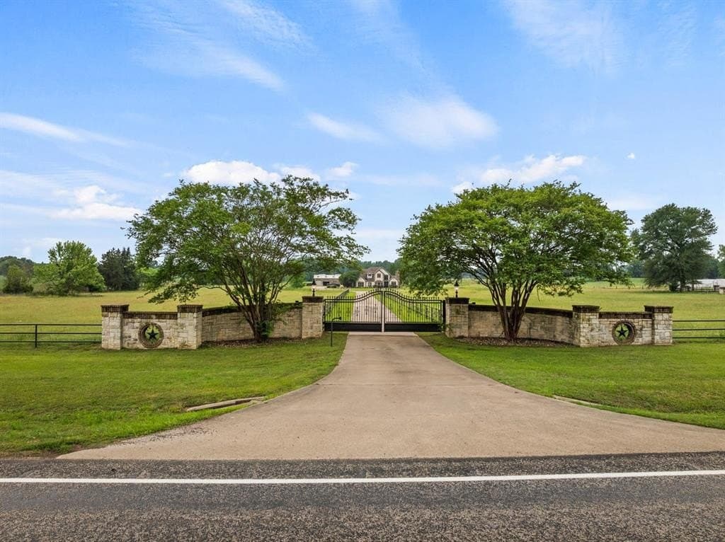 24.98 acres in Camp County gallery image 3
