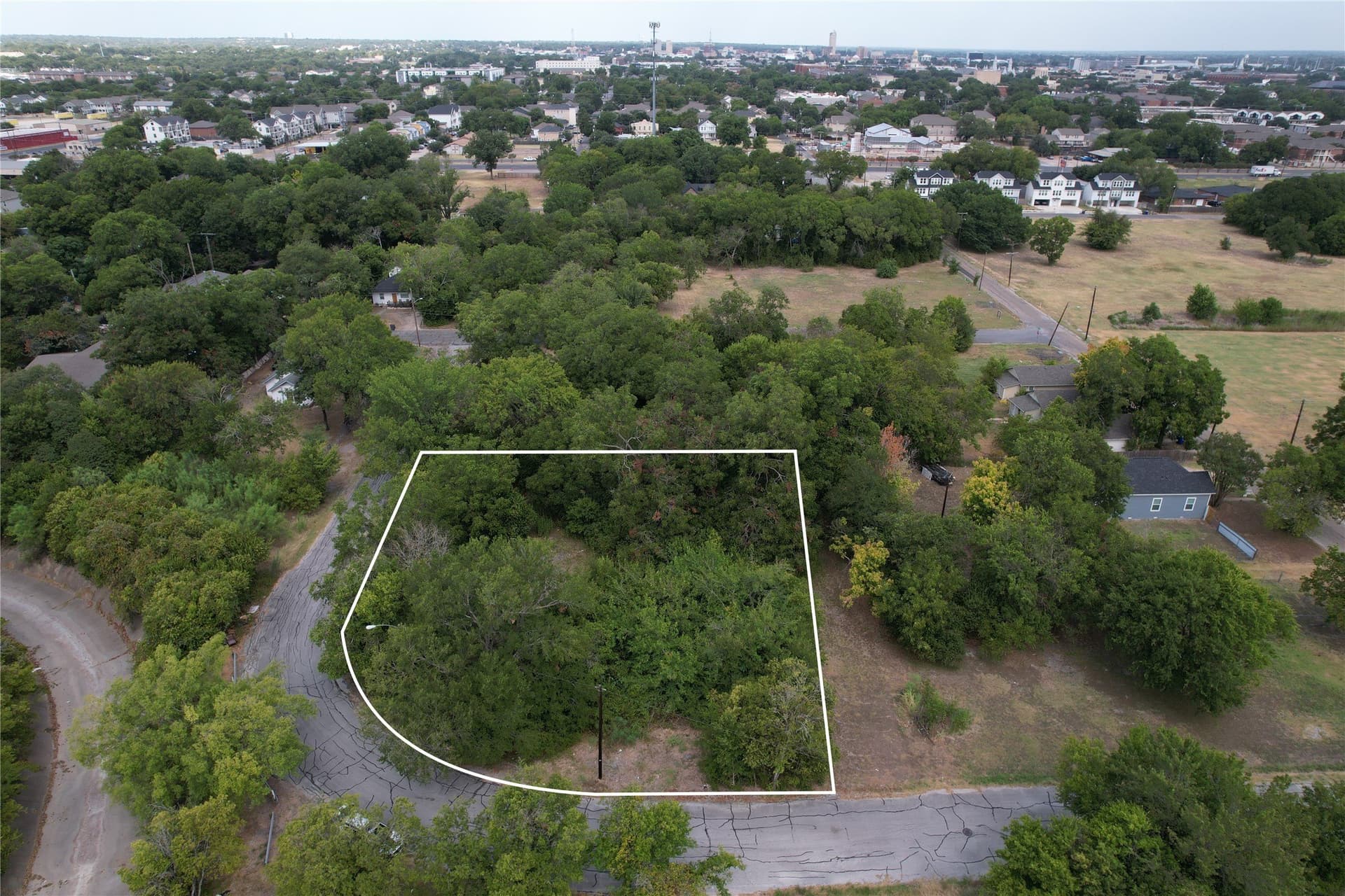 0.44 acres in McLennan County - photo 9
