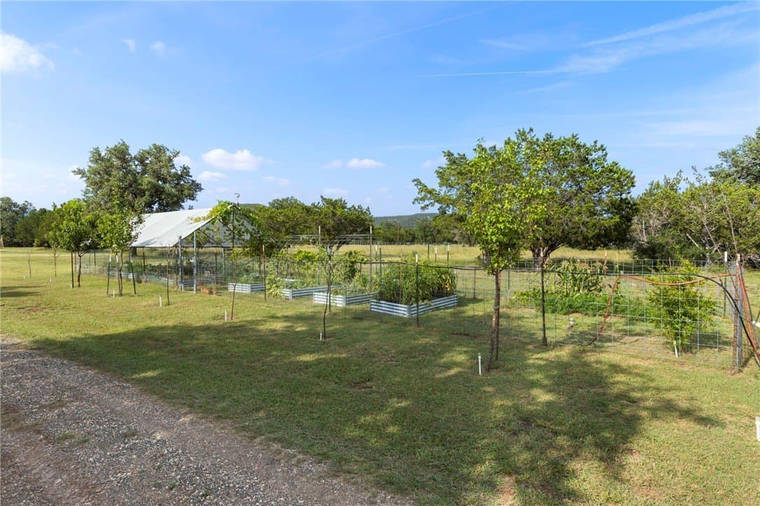 20 acres in Bandera County - photo 34