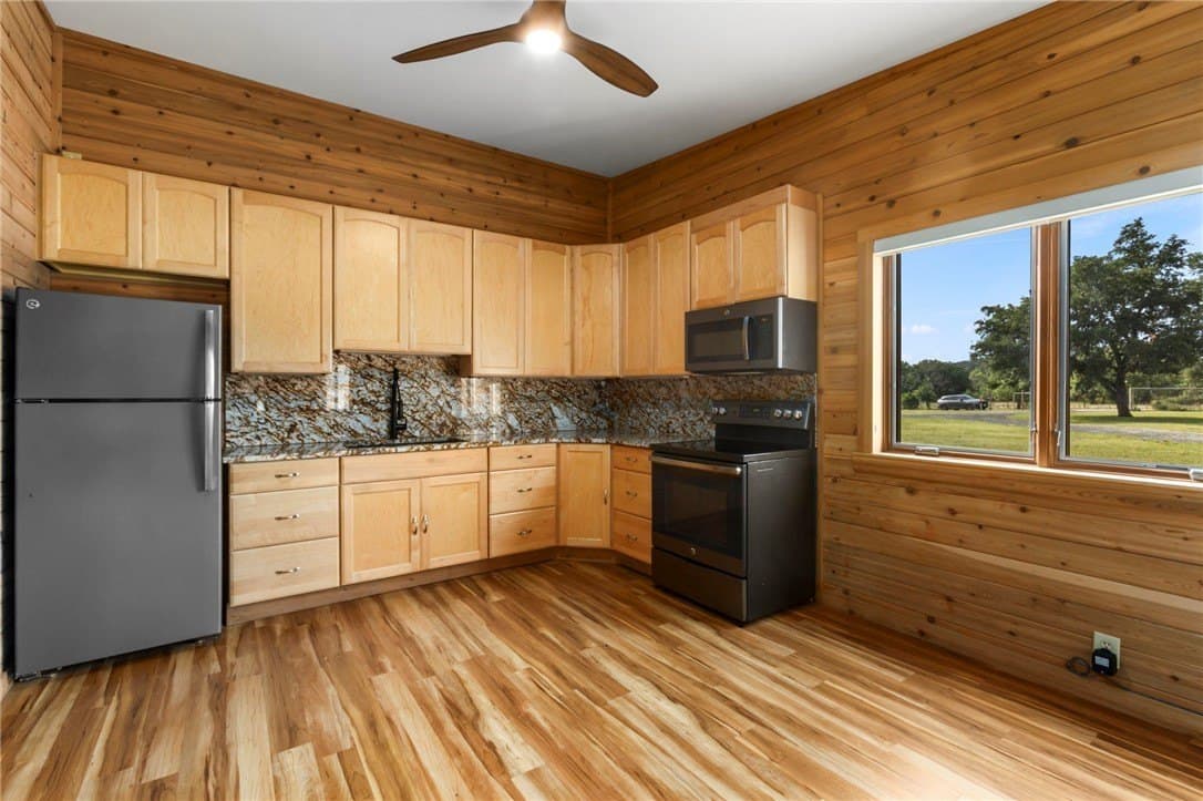 20 acres in Bandera County - photo 22