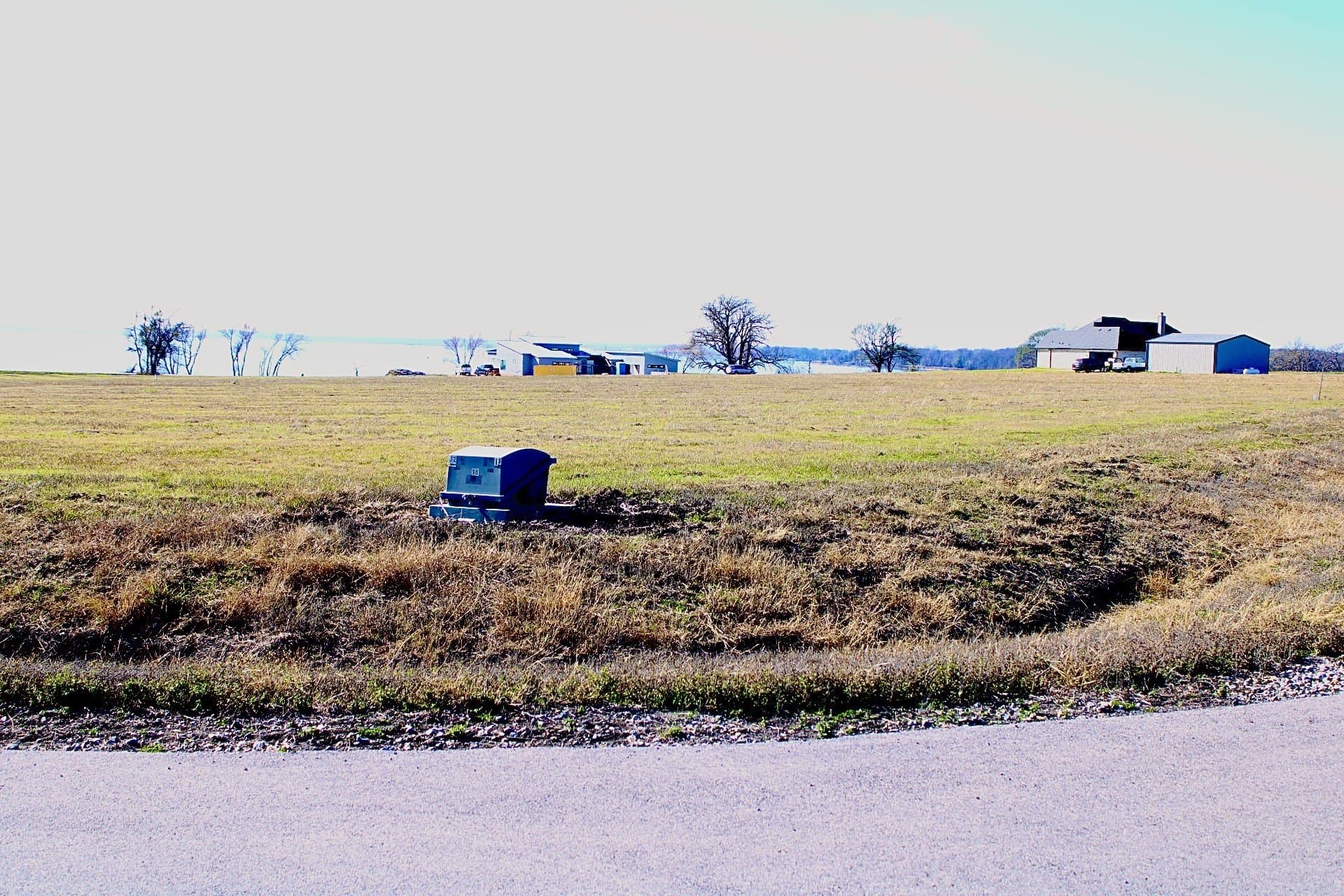 1.01 acres in Navarro County - photo 6
