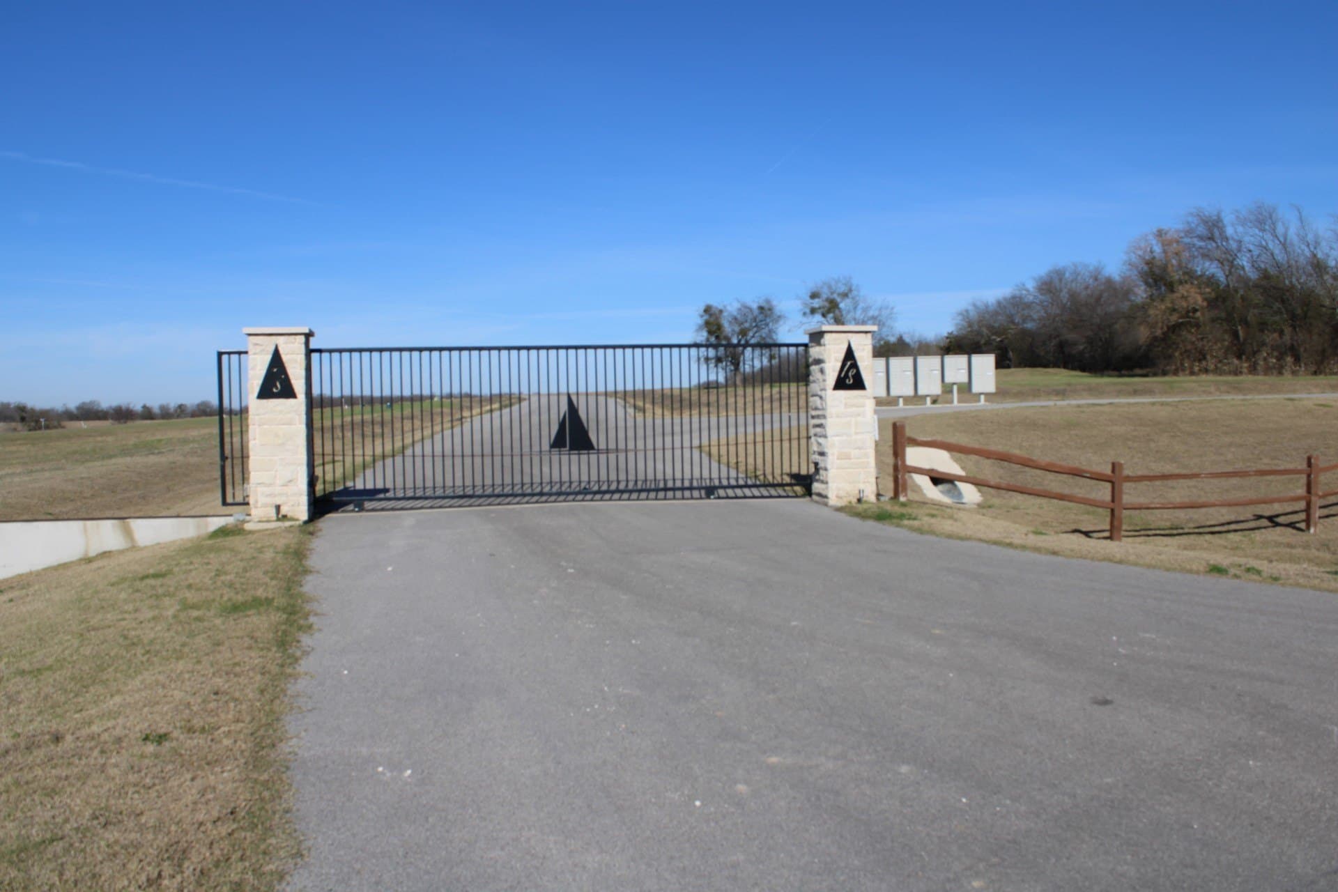 1.01 acres in Navarro County