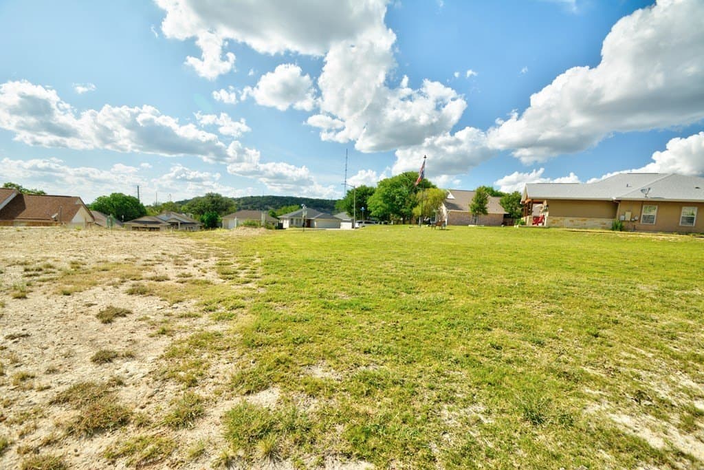 0.4 acres in Kerr County featured view