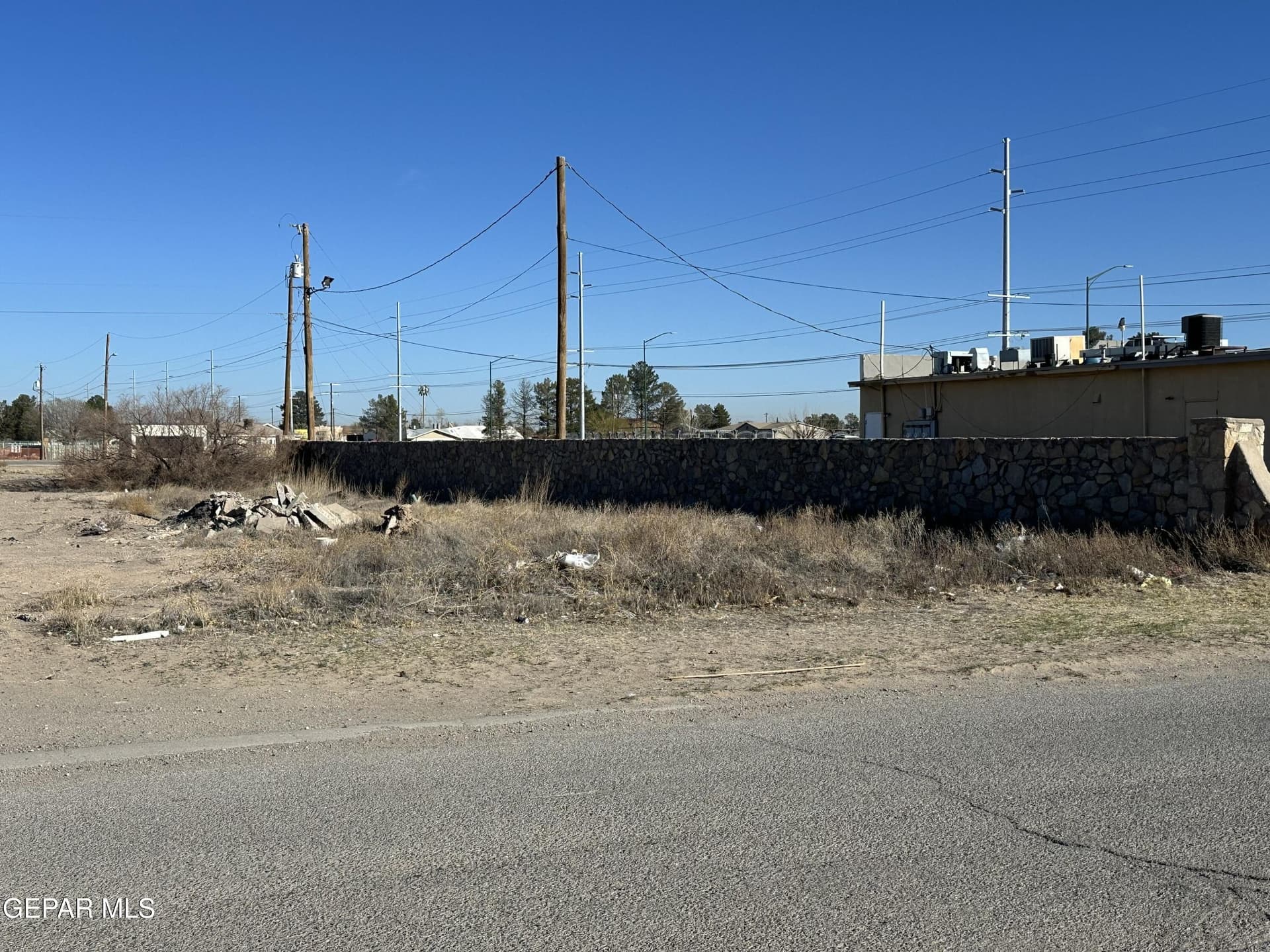 0.5 acres in El Paso County gallery image 2