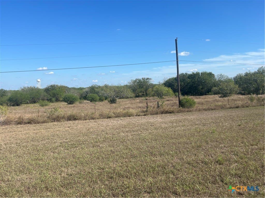 25.7 acres in Karnes County featured view