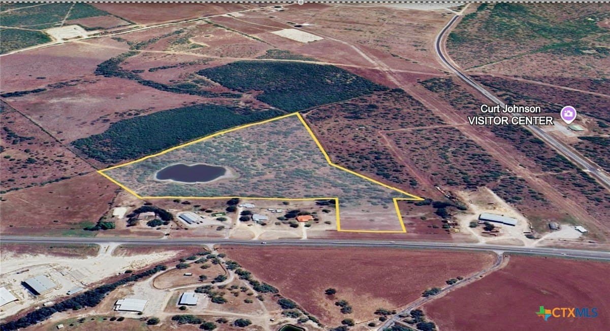 25.7 acres in Karnes County