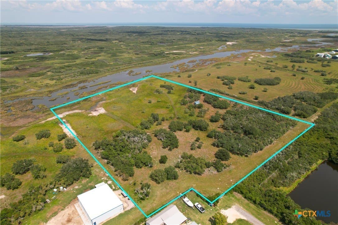 10.03 acres in Calhoun County