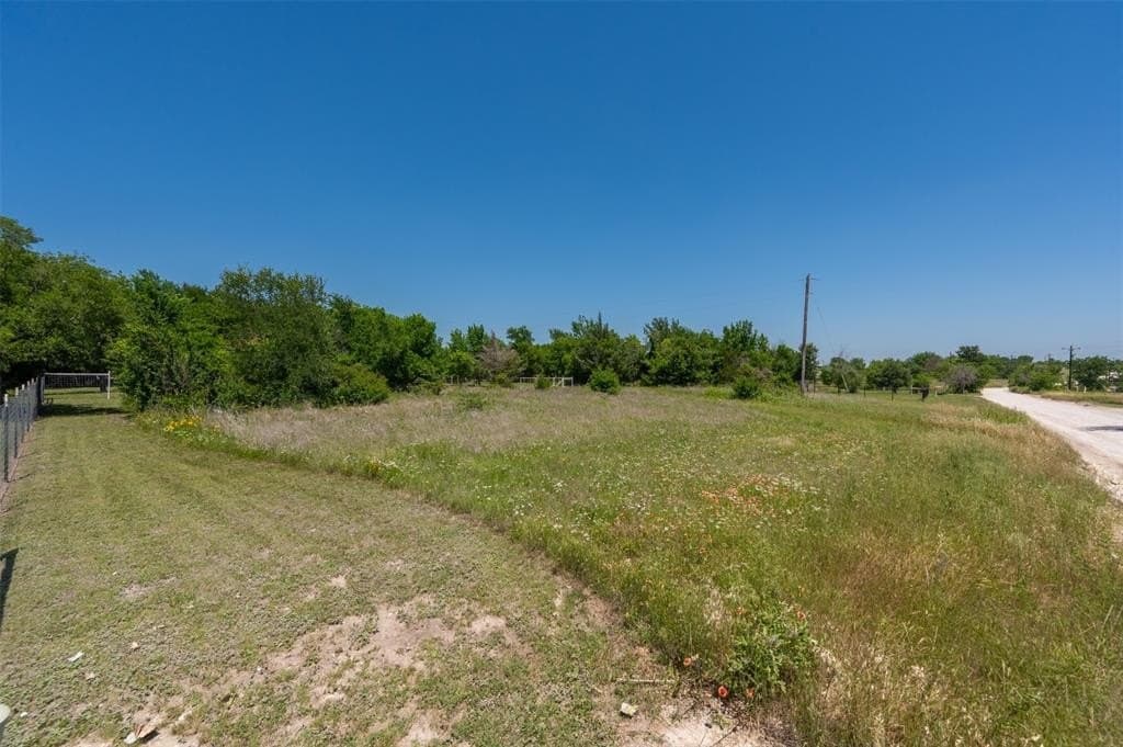 0.3 acres in Wise County gallery image 4