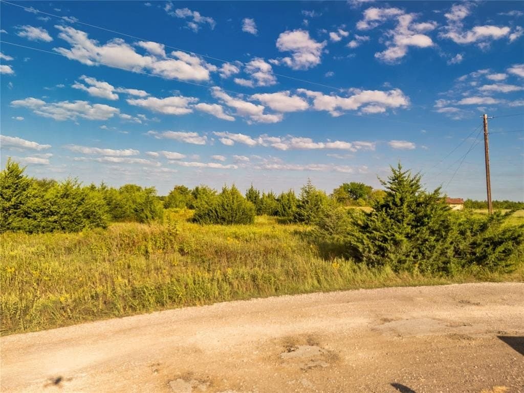 2.17 acres in Hunt County gallery image 4