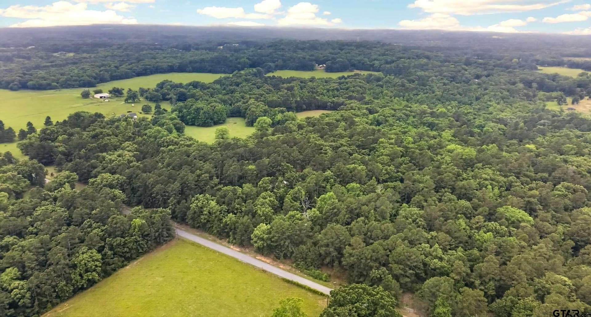 26.43 acres in Henderson County