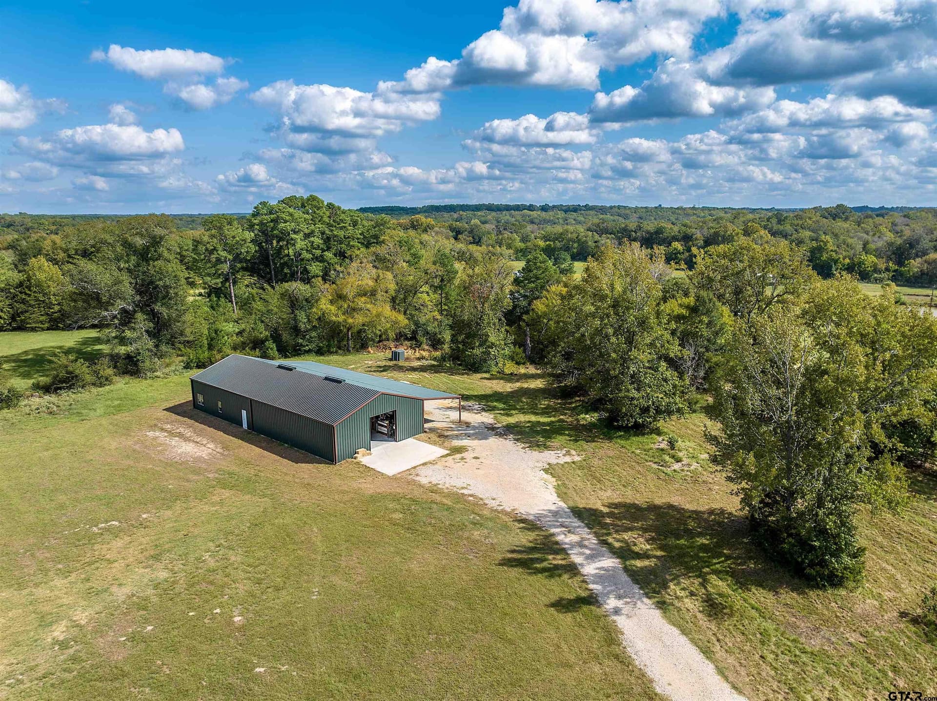 16.88 acres in Smith County gallery image 4