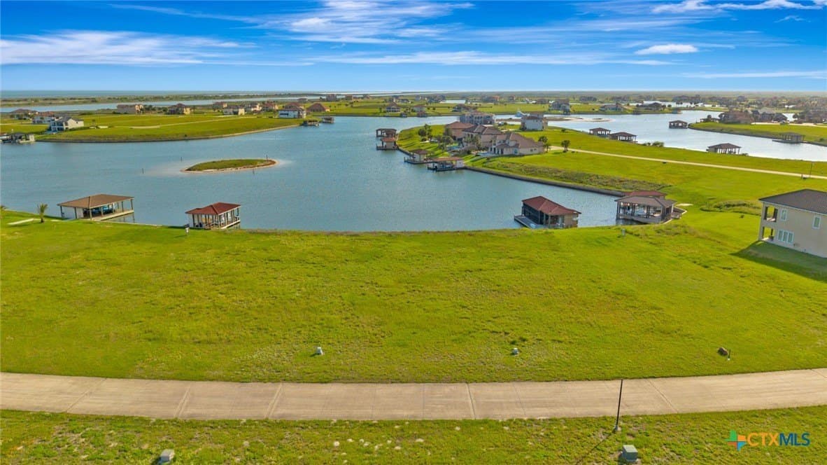 0.25 acres in Calhoun County gallery image 3