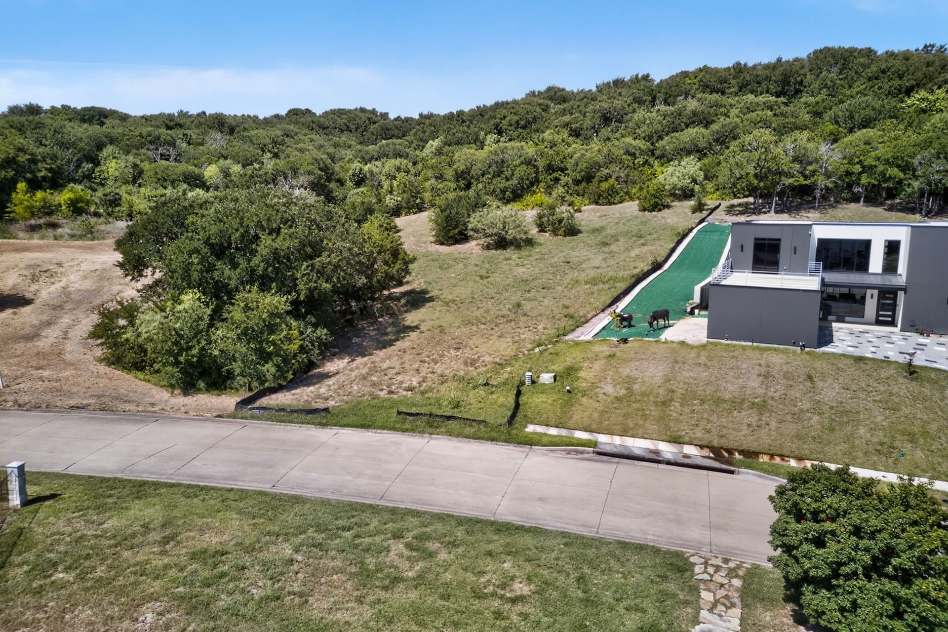 0.77 acres in Ellis County gallery image 2