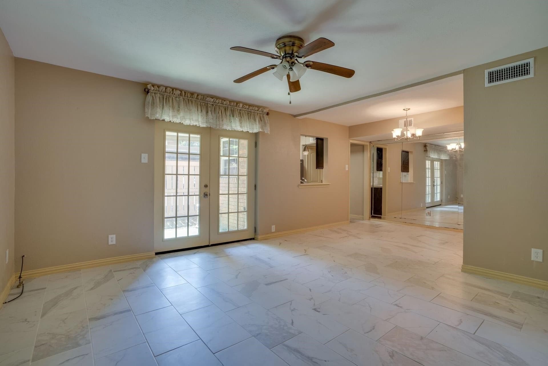 11.33 acres in Dallas County gallery image 3