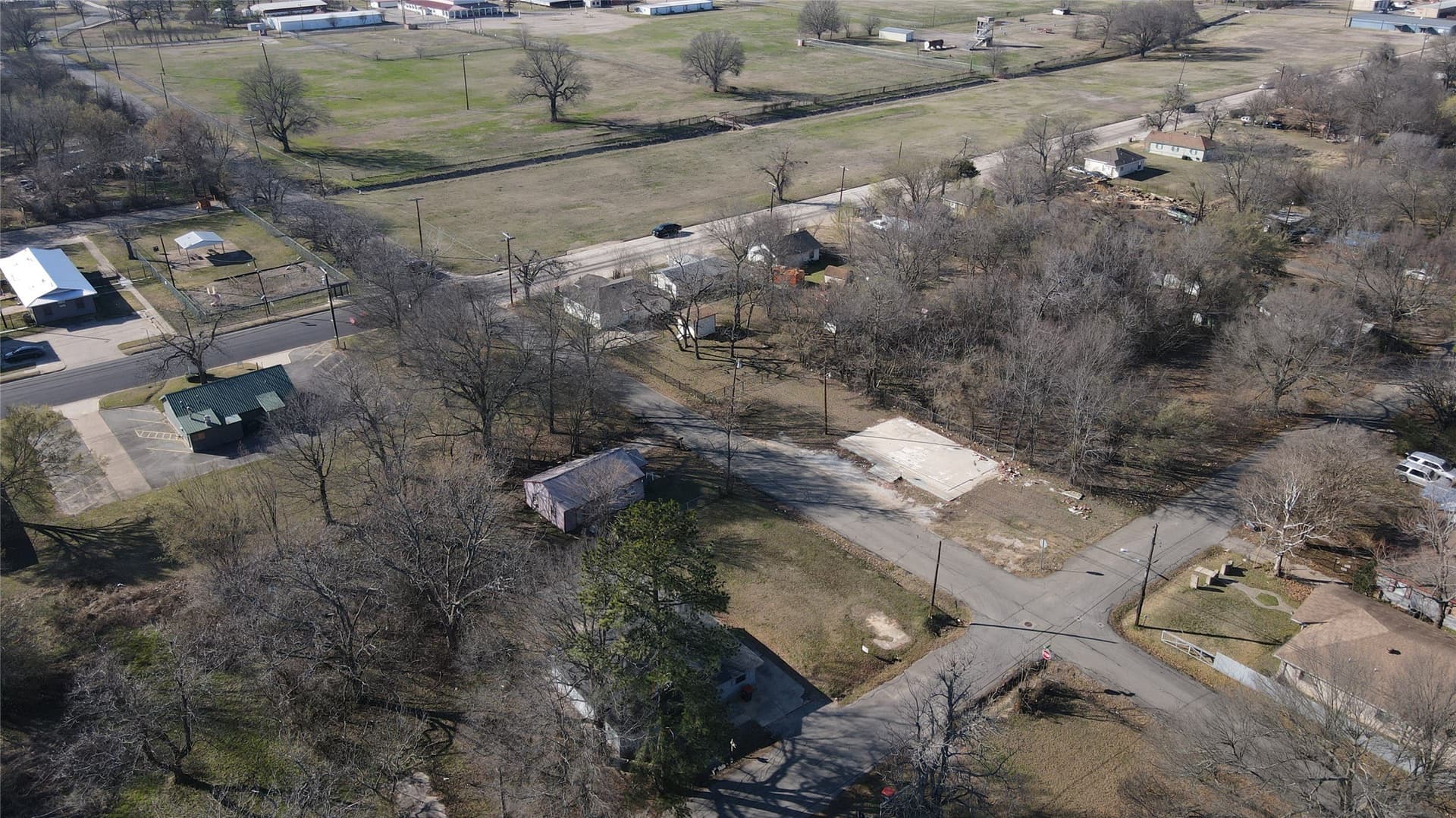0.1 acres in Lamar County - photo 14