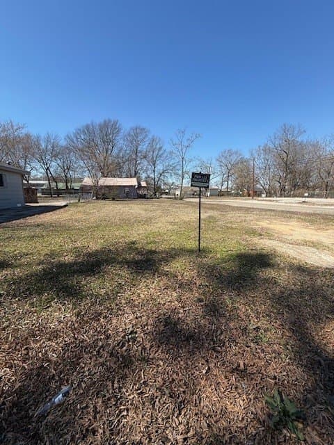 0.1 acres in Lamar County - photo 8