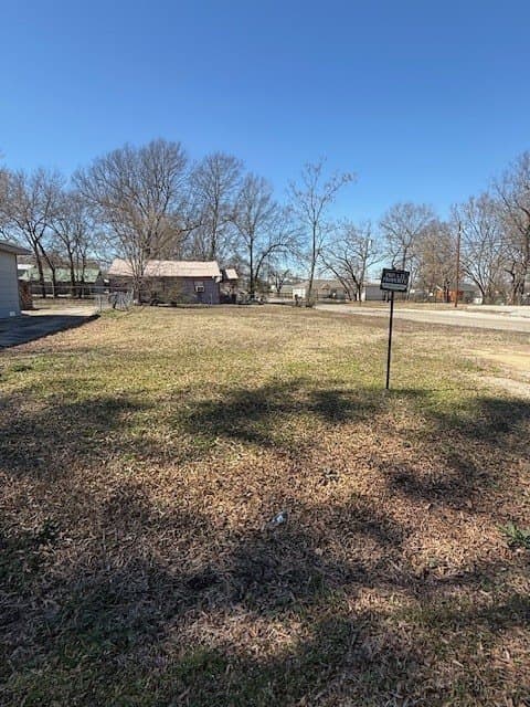 0.1 acres in Lamar County - photo 6