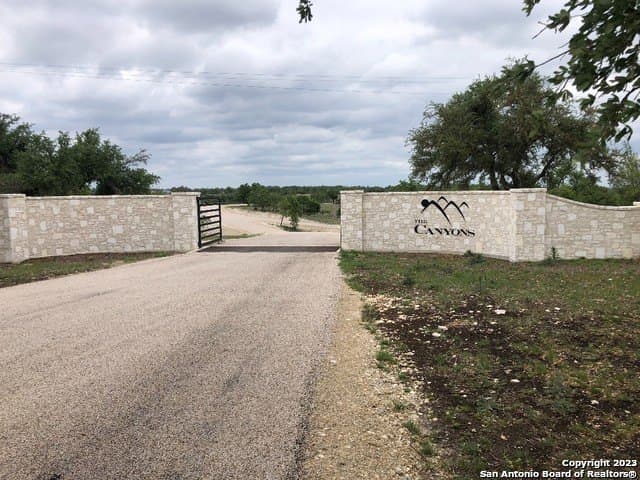 5.68 acres in Gillespie County - photo 6