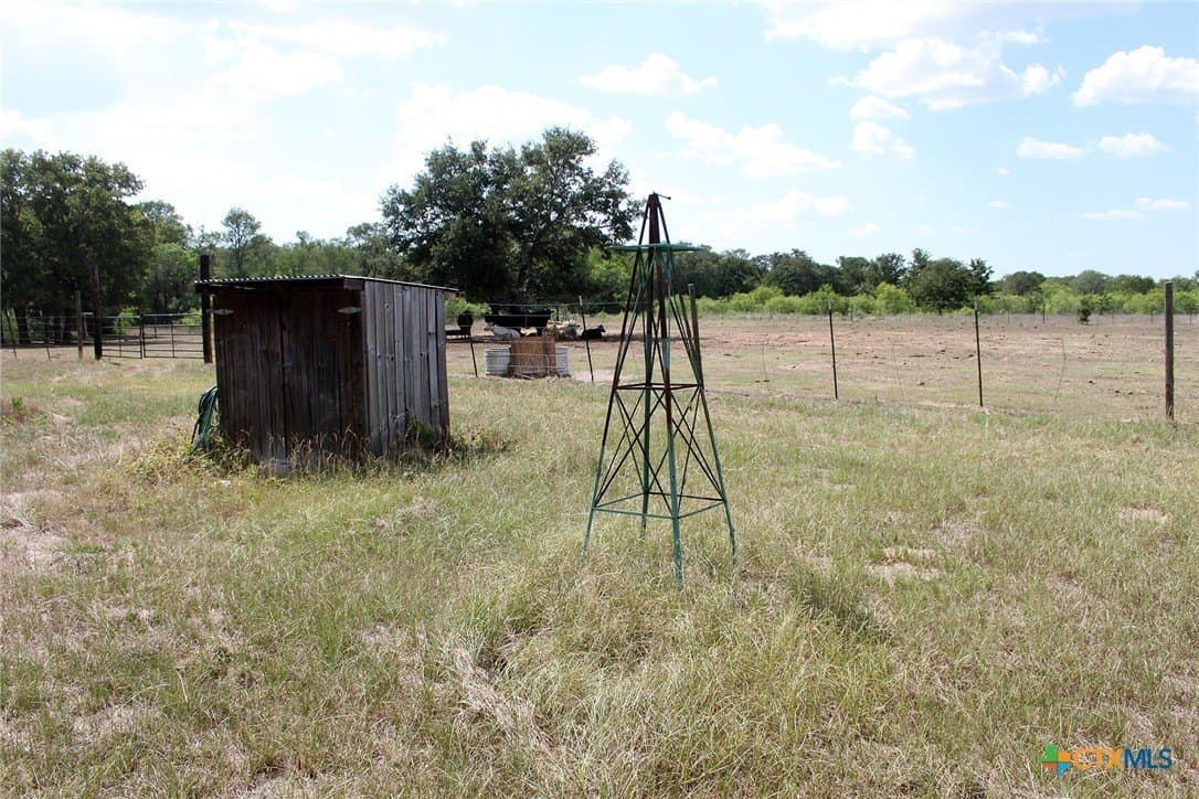 32.71 acres in Caldwell County - photo 8