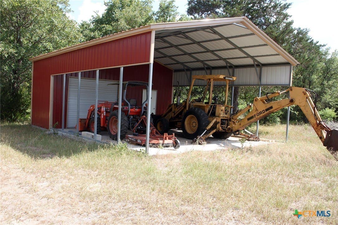 32.71 acres in Caldwell County - photo 9