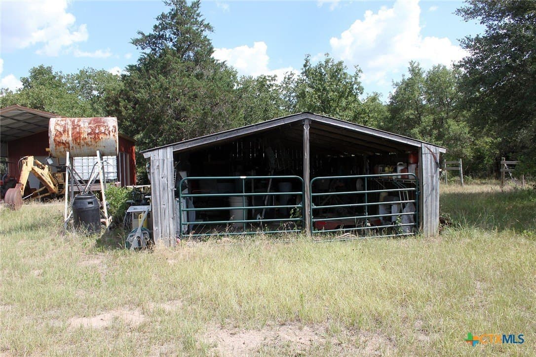 32.71 acres in Caldwell County - photo 7