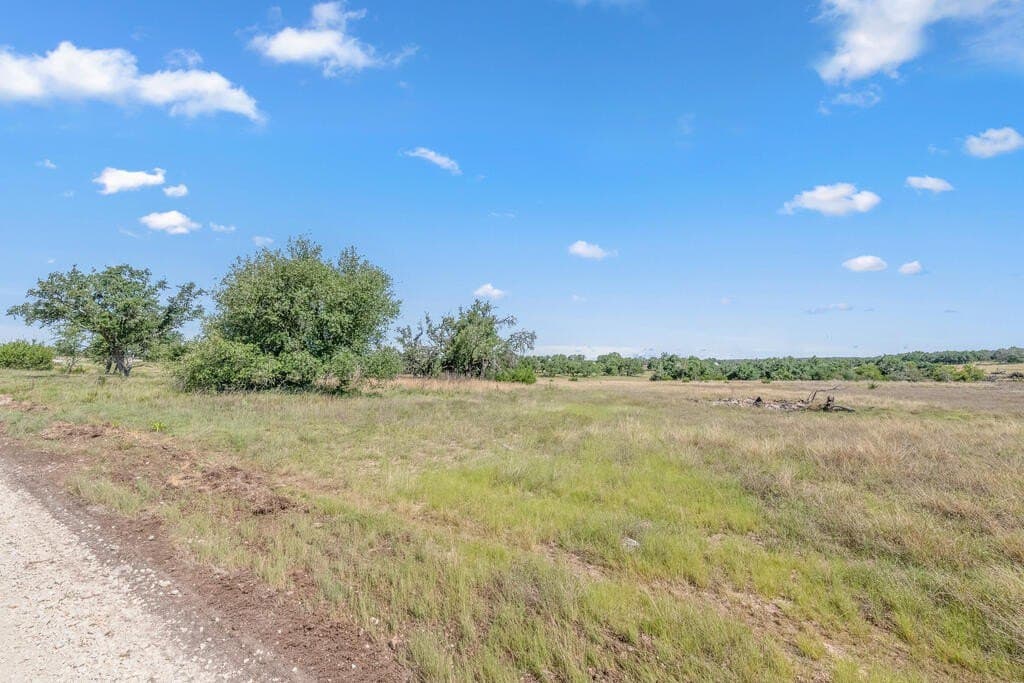 16 acres in Kerr County - photo 6