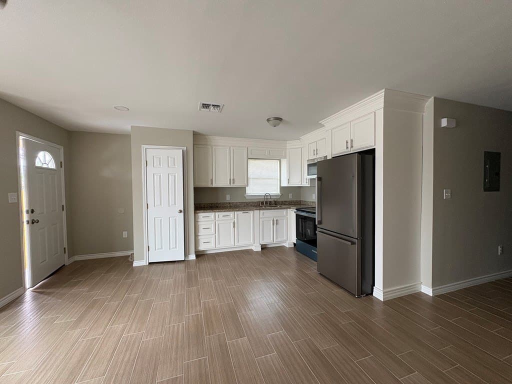 7,000 acres in Maverick County gallery image 2