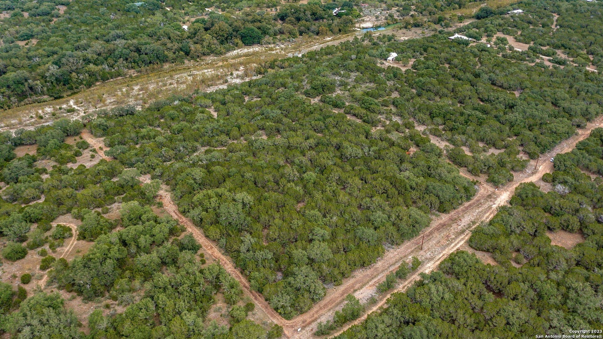 5.34 acres in Uvalde County - photo 6